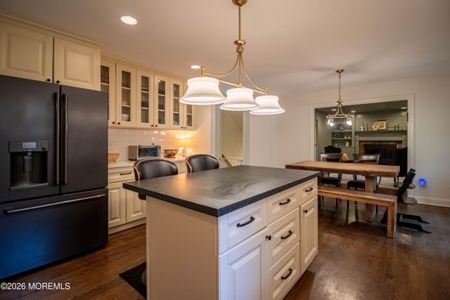 7 Mcelroy Drive, Lincroft, NJ 07738