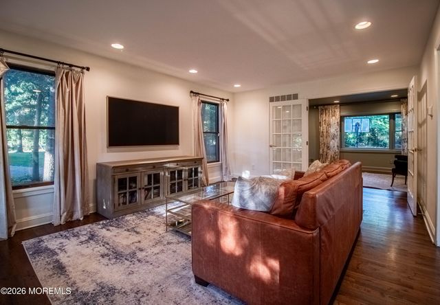 7 Mcelroy Drive, Lincroft, NJ 07738