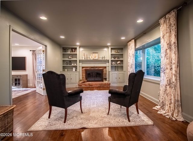 7 Mcelroy Drive, Lincroft, NJ 07738