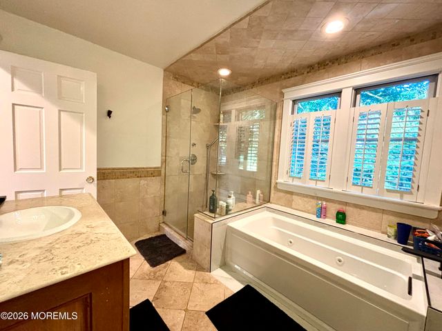 7 Mcelroy Drive, Lincroft, NJ 07738