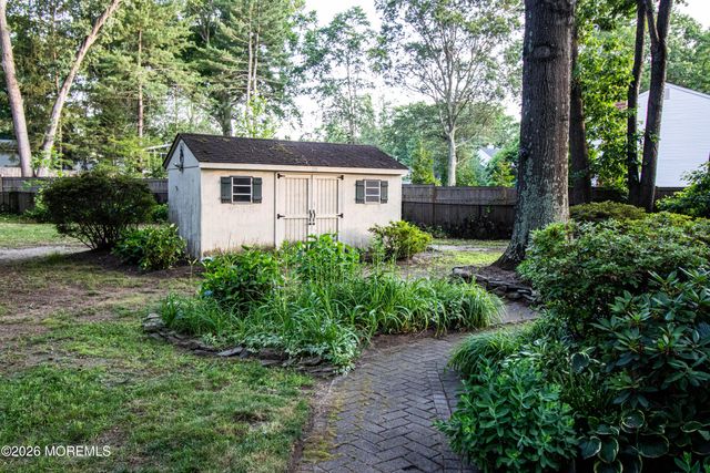 7 Mcelroy Drive, Lincroft, NJ 07738