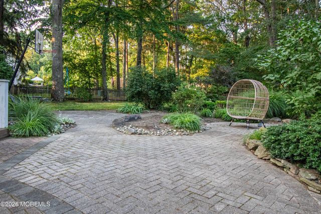 7 Mcelroy Drive, Lincroft, NJ 07738