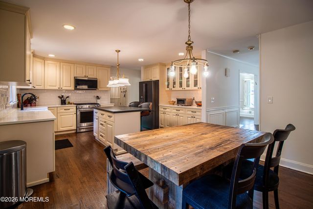 7 Mcelroy Drive, Lincroft, NJ 07738