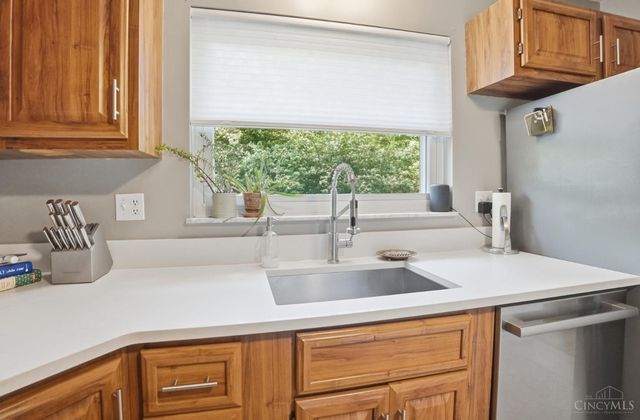 1838 Kingsway Court, Cincinnati, OH 45230