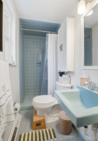 1838 Kingsway Court, Cincinnati, OH 45230