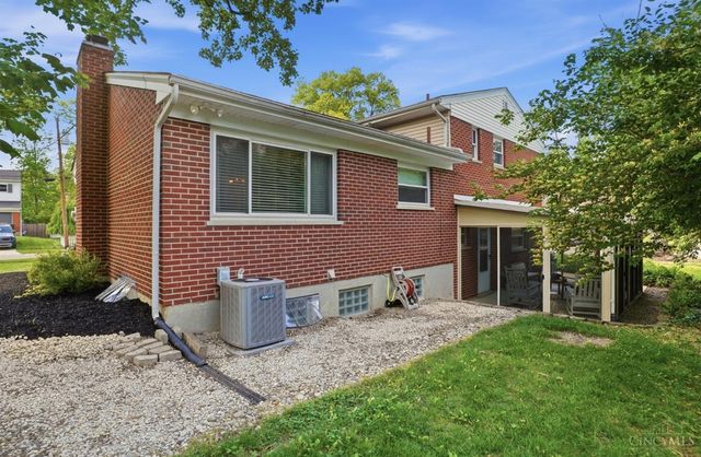 1838 Kingsway Court, Cincinnati, OH 45230