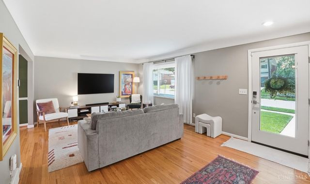 1838 Kingsway Court, Cincinnati, OH 45230
