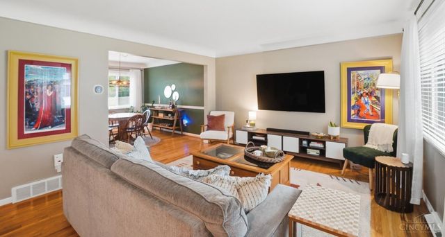 1838 Kingsway Court, Cincinnati, OH 45230