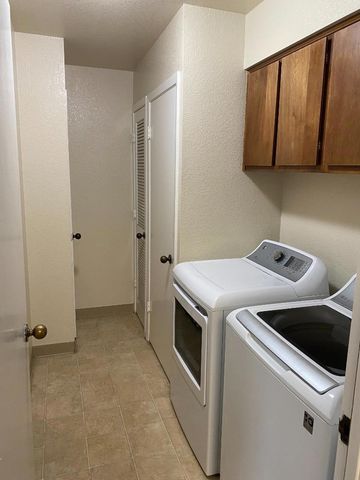 1051 Padre Drive 7, Salinas, CA 93901