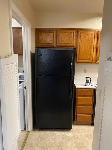 1051 Padre Drive 7, Salinas, CA 93901