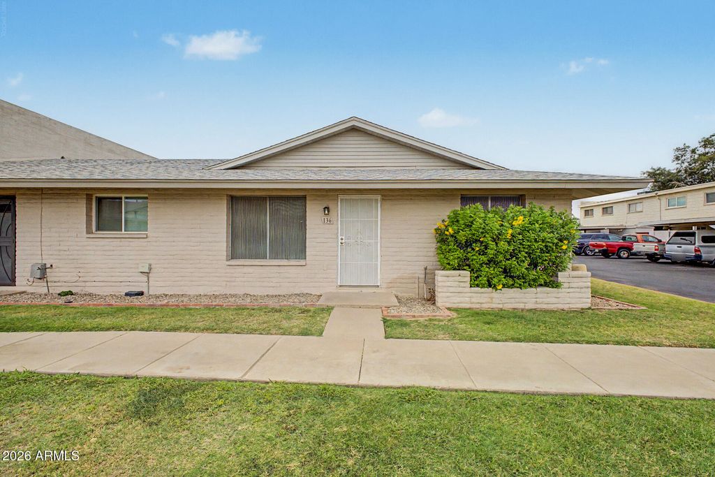 225 N STANDAGE -- 136, Mesa, AZ 85201