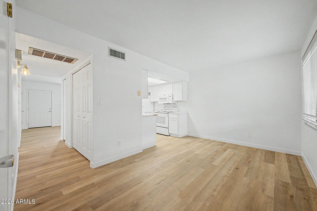 225 N STANDAGE -- 136, Mesa, AZ 85201 — photo 4