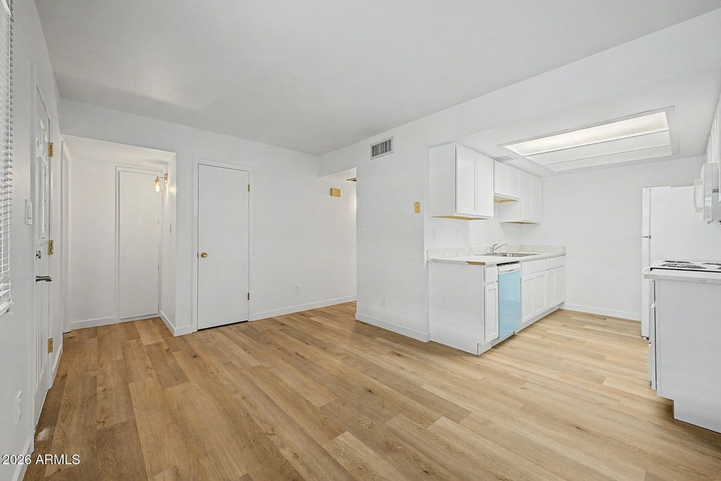 225 N STANDAGE -- 136, Mesa, AZ 85201 — photo 5