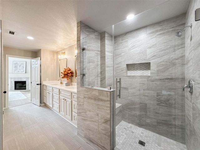 9533 Bayou Brook Street, Houston, TX 77063