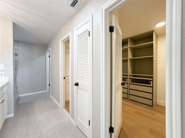 9533 Bayou Brook Street, Houston, TX 77063