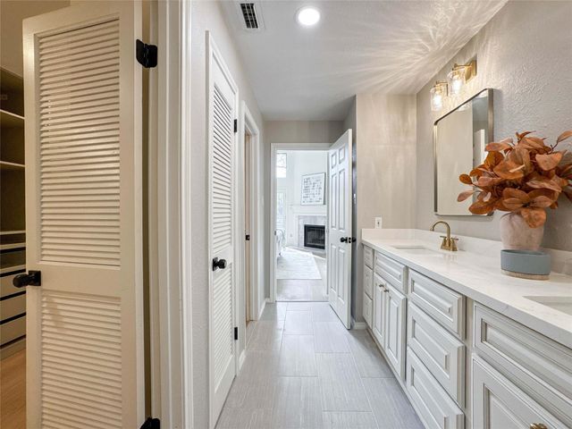 9533 Bayou Brook Street, Houston, TX 77063