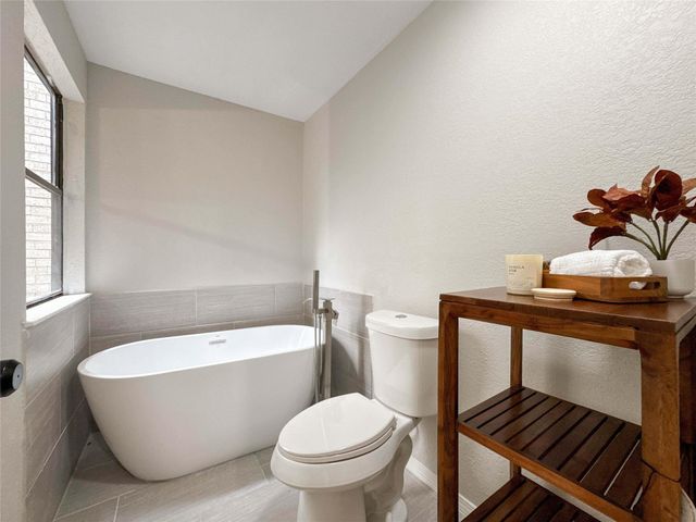 9533 Bayou Brook Street, Houston, TX 77063