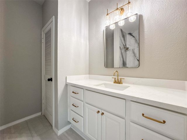 9533 Bayou Brook Street, Houston, TX 77063