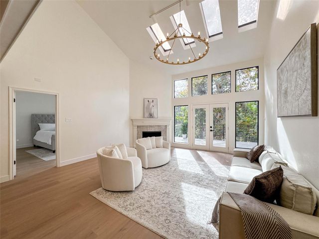 9533 Bayou Brook Street, Houston, TX 77063