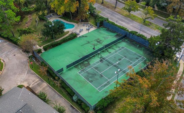 9533 Bayou Brook Street, Houston, TX 77063