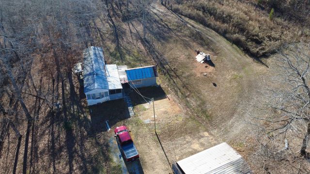 314 Burns Hollow Rd, Waynesboro, TN 38485