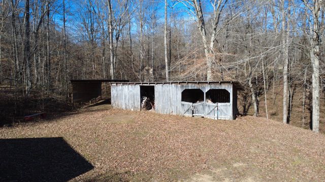314 Burns Hollow Rd, Waynesboro, TN 38485