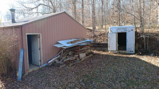 314 Burns Hollow Rd, Waynesboro, TN 38485