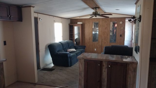 314 Burns Hollow Rd, Waynesboro, TN 38485