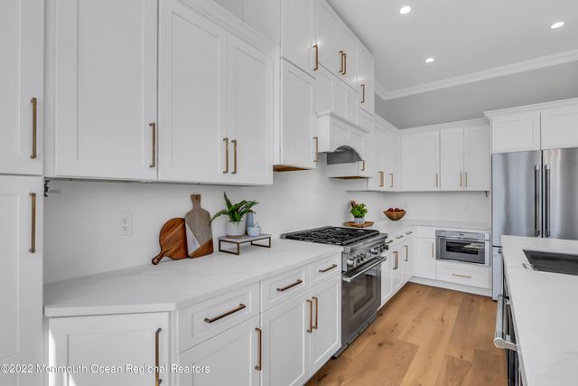 158 Eagle Way, Eatontown, NJ 07724
