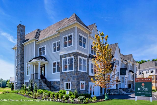 158 Eagle Way, Eatontown, NJ 07724