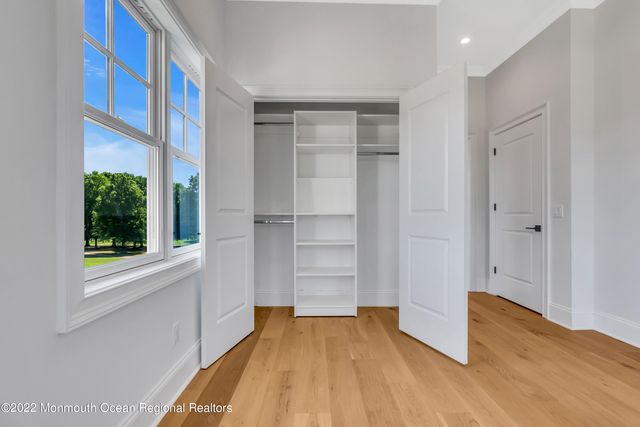 158 Eagle Way, Eatontown, NJ 07724