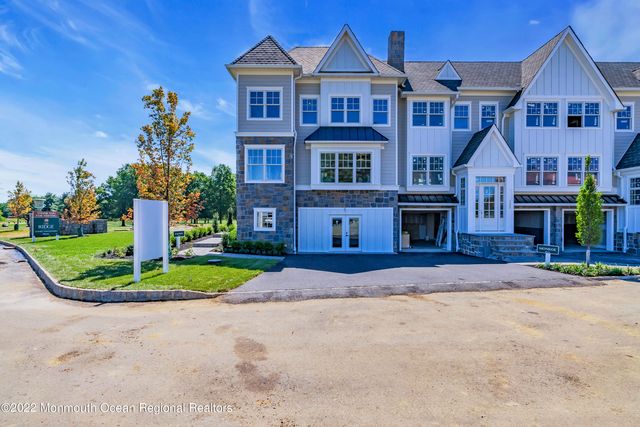158 Eagle Way, Eatontown, NJ 07724