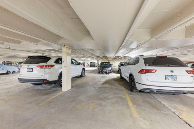 33 N Main Street 4J, Lombard, IL 60148