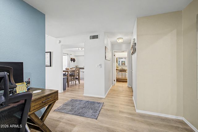 16644 N 33RD Street 103, Phoenix, AZ 85032
