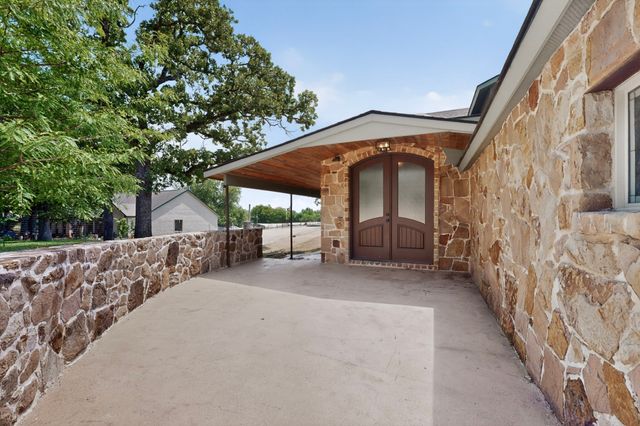 1880 Houston Road, Burleson, TX 76028