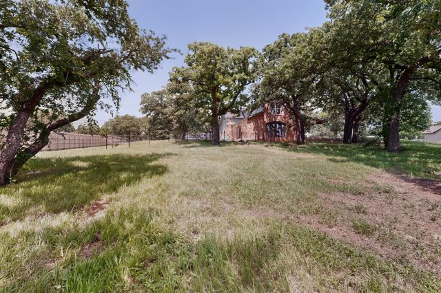 1880 Houston Road, Burleson, TX 76028