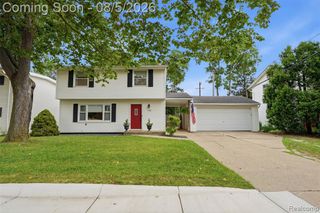 105 Highlake Avenue, Ann Arbor, MI 48103