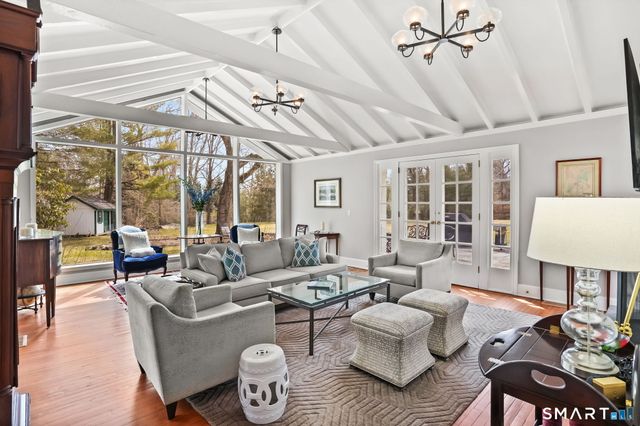 258 Dans Highway, New Canaan, CT 06840