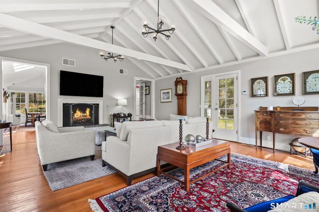 258 Dans Highway, New Canaan, CT 06840