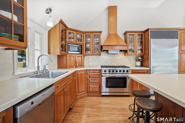 258 Dans Highway, New Canaan, CT 06840