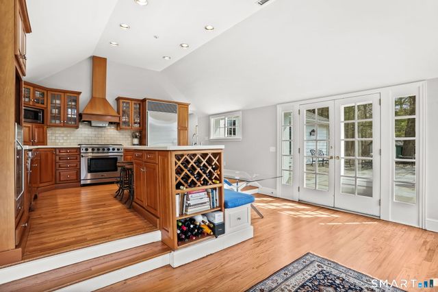 258 Dans Highway, New Canaan, CT 06840