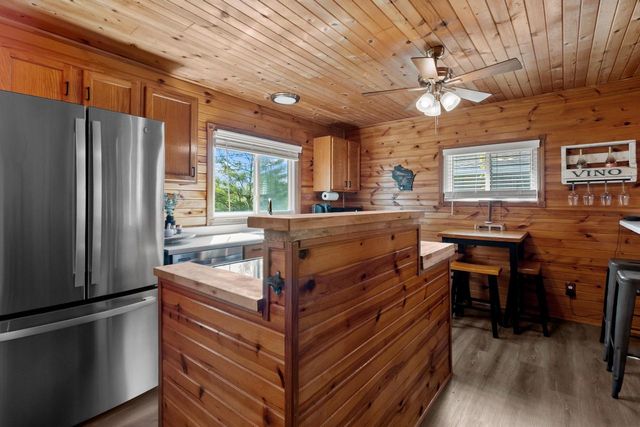 927 Clover STREET, Lake Geneva, WI 53147