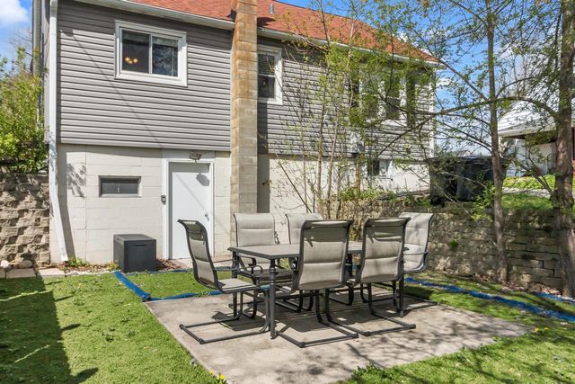927 Clover STREET, Lake Geneva, WI 53147