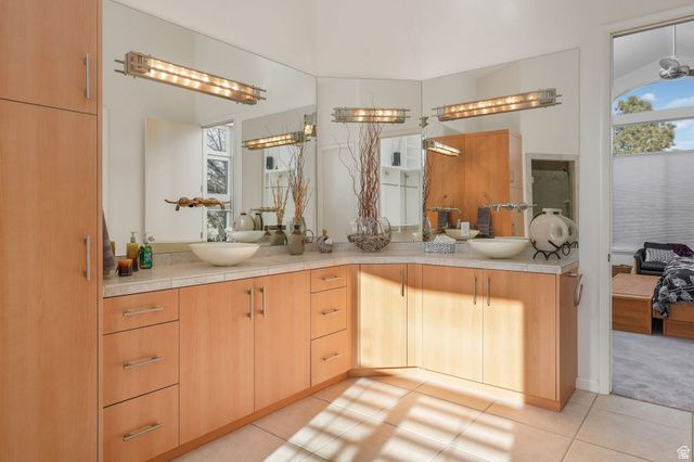 4554 W BIRDIE WAY, South Jordan, UT 84009