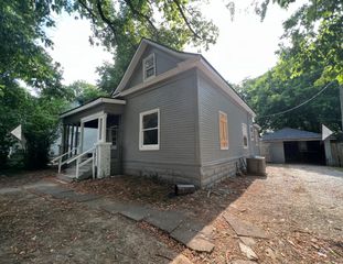 839 South Weaver Avenue, Springfield, MO 65806