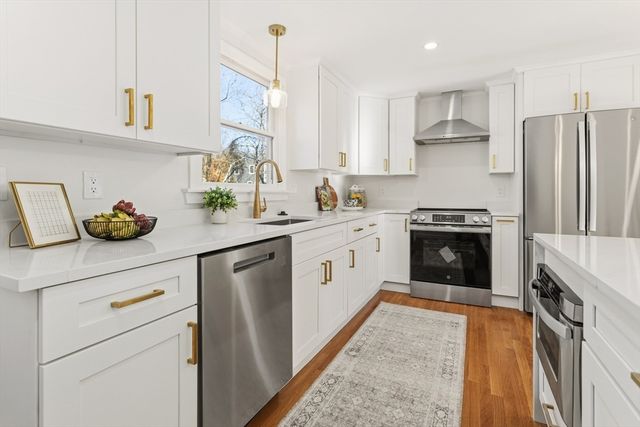 29 Susan Dr, Saugus, MA 01906