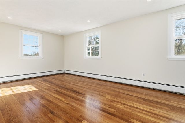 29 Susan Dr, Saugus, MA 01906