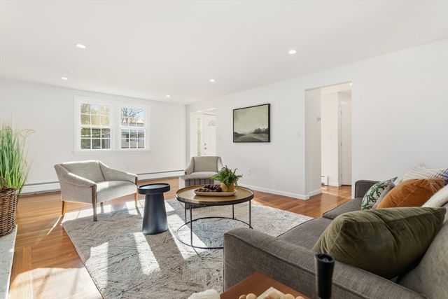 29 Susan Dr, Saugus, MA 01906