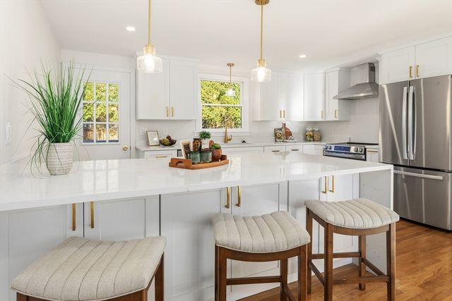 29 Susan Dr, Saugus, MA 01906