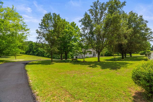 410 Bellamy Ln, Clarksville, TN 37043